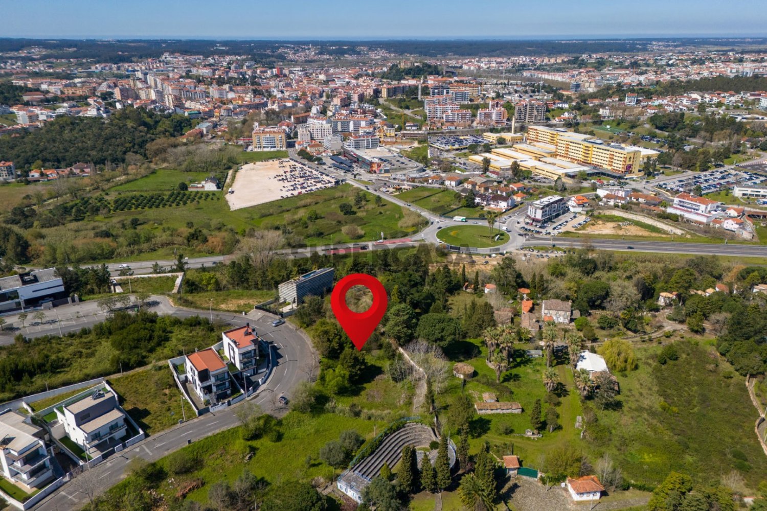 Земельный участок в Лейрия, Португалия № 159986