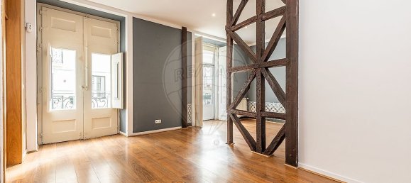 3 bedrooms Apartment in Lisbon, Portugal No. 117185 3