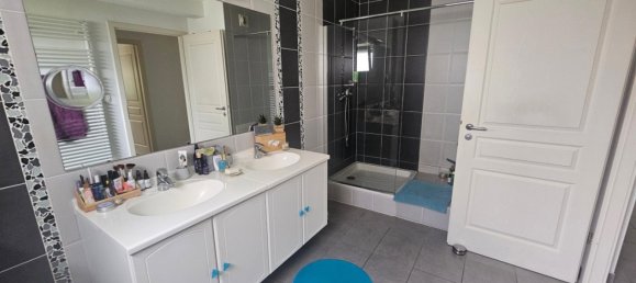 Apartamento de 3 dormitorios en Thann, France No. 66592 7