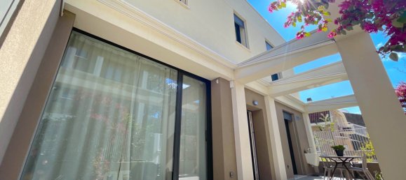 2 bedrooms House in San Benedetto del Tronto, Italy No. 61206 6