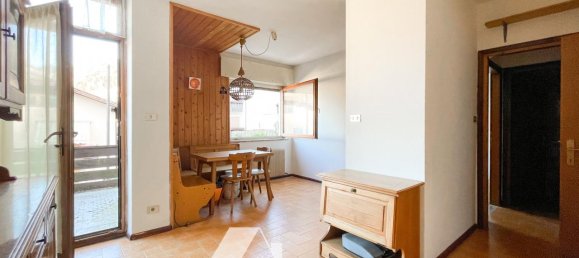 5-salle Appartement à Trentino-Alto Adige, Italy No. 236436 12