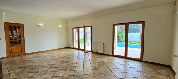 5 bedrooms Villa in Sesimbra, Portugal No. 122689 31