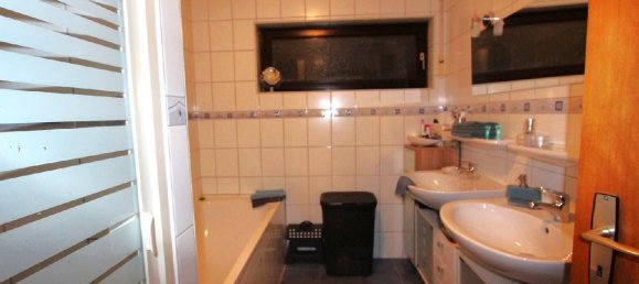 Casa de 15 divisões em Offenbach, Germany N.º 145423 19