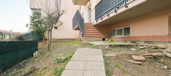 Квартира с 4 комнатами в Специя, Италия № 90313 3