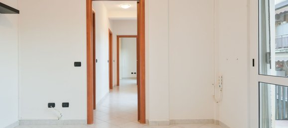 Квартира с 4 комнатами в Специя, Италия № 90313 6