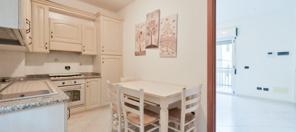 Квартира с 4 комнатами в Специя, Италия № 90313 9