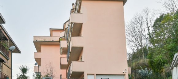 Квартира с 4 комнатами в Специя, Италия № 90313 29