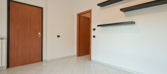 Квартира с 4 комнатами в Специя, Италия № 90313 28