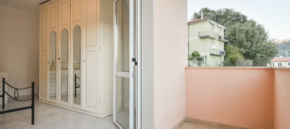 Квартира с 4 комнатами в Специя, Италия № 90313 14