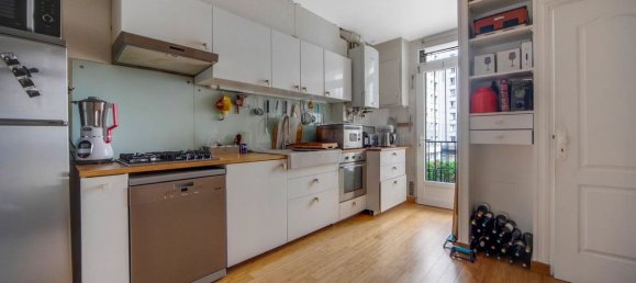2 bedrooms Apartment in Paris, France No. 165421 8