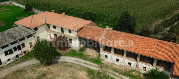 5 bedrooms Castles in Buriasco, Italy No. 212662 22