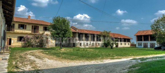 5 bedrooms Castles in Buriasco, Italy No. 212662 7