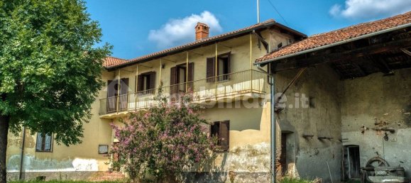 5 bedrooms Castles in Buriasco, Italy No. 212662 3