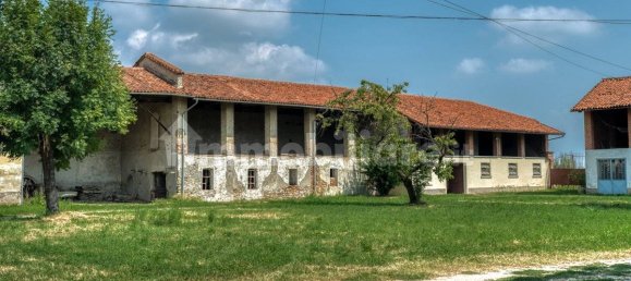 5 bedrooms Castles in Buriasco, Italy No. 212662 8