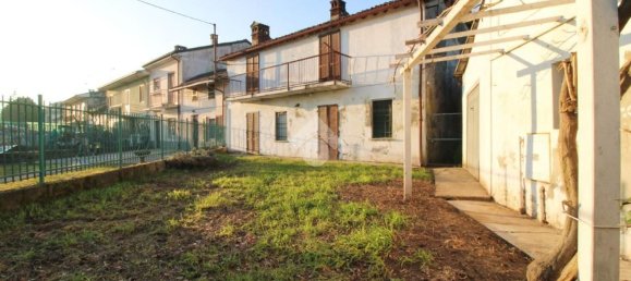 Дом с 5 комнатами в Дзинаско, Италия № 237004 20