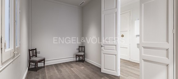 4 غرف نوم شقة في Eixample, Spain رقم 58660 30