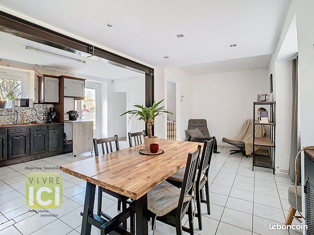 2 غرف نوم منزل في Maine-et-Loire, France رقم 101753