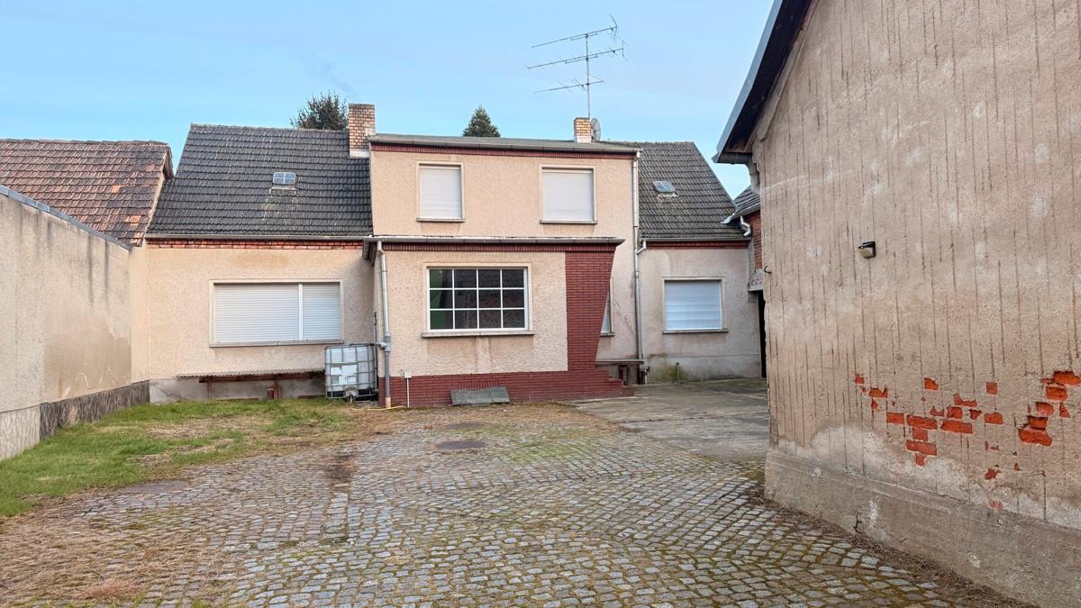 Дом с 5 комнатами в Wittenberg, Германия № 260384