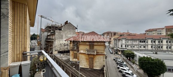 4 rooms Apartment in Rivoli, Italy No. 283662 21