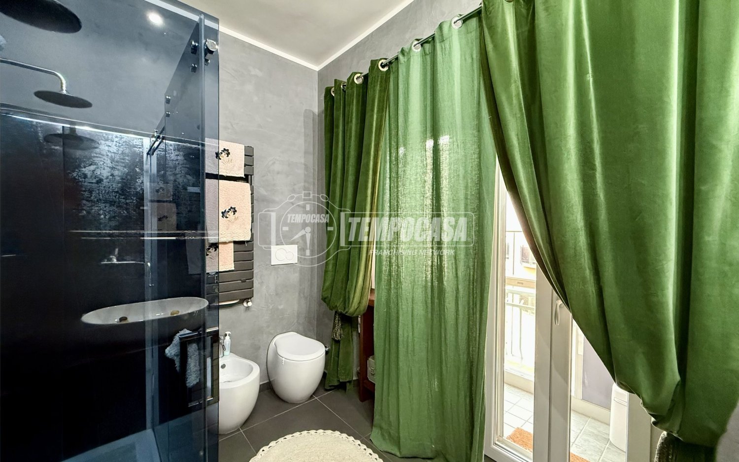 4 rooms Apartment in Rivoli, Italy No. 283662