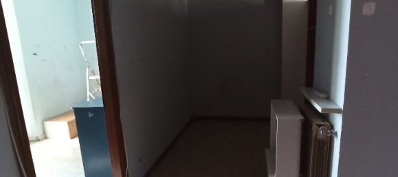 3 rooms Apartment in Casale Monferrato, Italy No. 236475 3