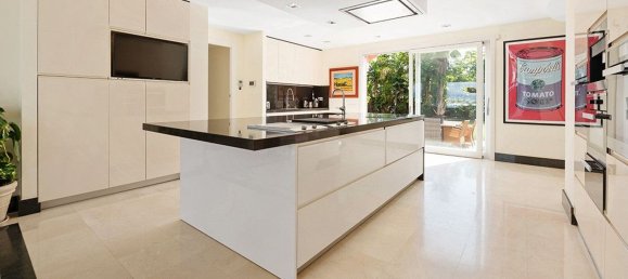 8 bedrooms Villa in Estepona, Spain No. 55352 8