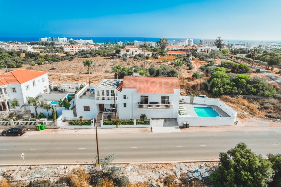 4 Schlafzimmer Villa in Ayia Napa, Cyprus, Nr. 9224