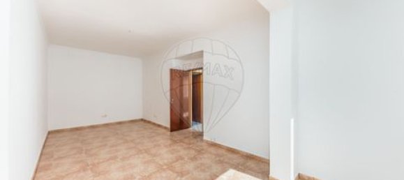 2 Schlafzimmer Wohnung in Vila Franca de Xira, Portugal, Nr. 331652 4