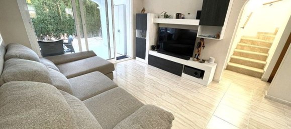 3 bedrooms Bungalow in Calpe, Spain No. 188300 2