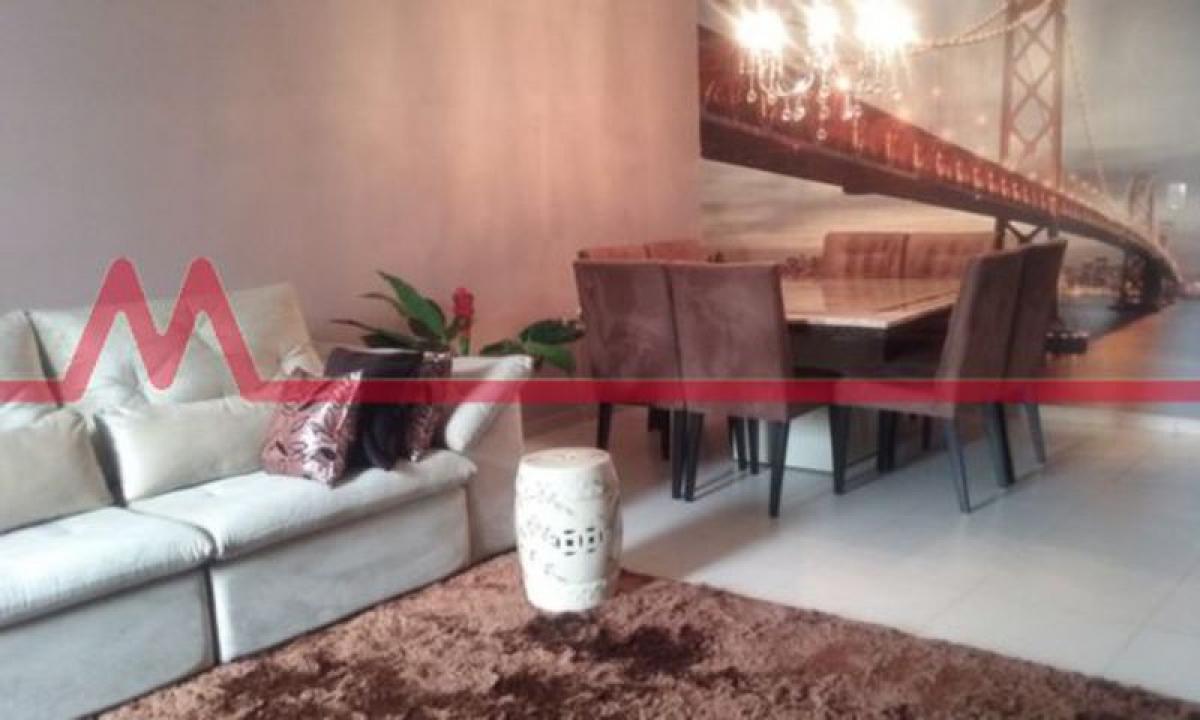 Casa de 3 dormitorios en Sao Paulo, Brazil No. 588023