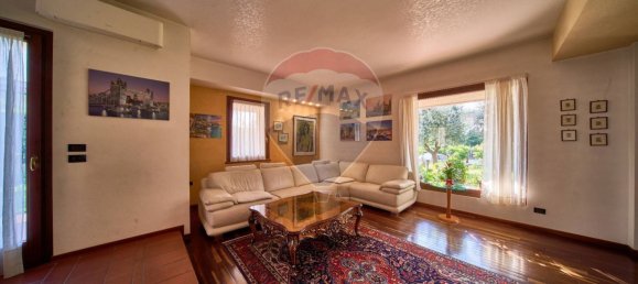 11-Zimmer Villa in Sirmione, Italy, Nr. 311878 2
