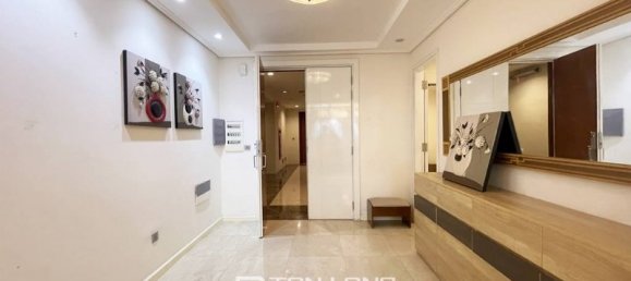 4 Schlafzimmer Wohnung in Tay Ho, Vietnam, Nr. 580 13