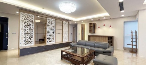 4 Schlafzimmer Wohnung in Tay Ho, Vietnam, Nr. 580 16