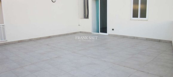 2 bedrooms Penthouse in Sliema, Malta No. 8528 6