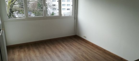 1 bedroom Apartment in Rennes, France No. 284964 2