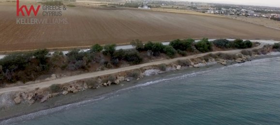 36090 m² terreno en venta en Pervolia, Larnaka, Cyprus № 173054 2