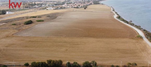 36090 m² terreno en venta en Pervolia, Larnaka, Cyprus № 173054 3