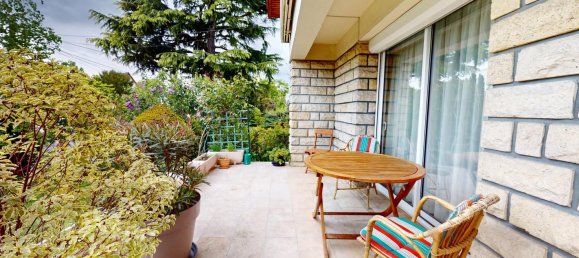 5 bedrooms House in Sainte-Genevieve-des-Bois, France No. 318547 4