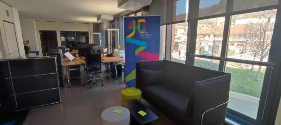 Escritório de 5 divisões em Como, Italy N.º 296474 6