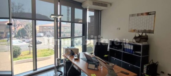 Escritório de 5 divisões em Como, Italy N.º 296474 15