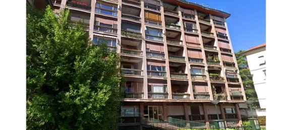 3 bedrooms Apartment in Novara, Italy No. 374155 2