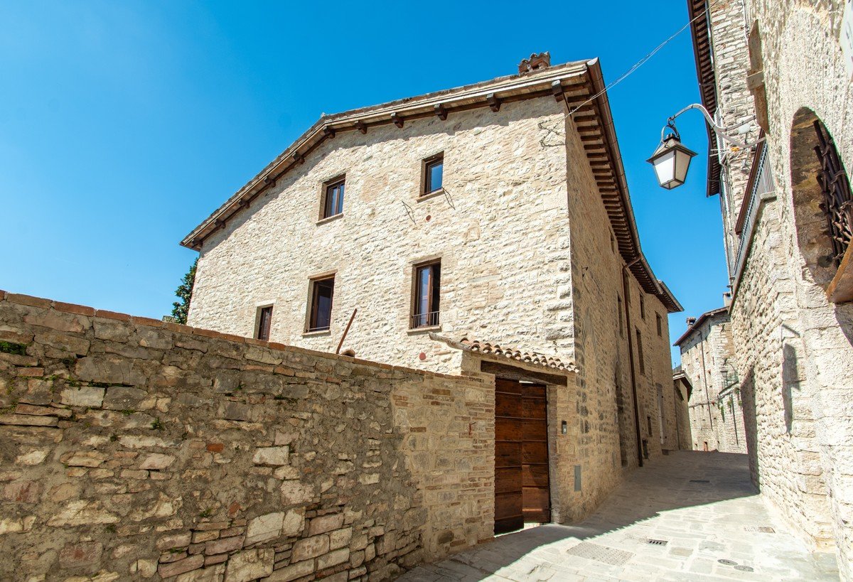 Apartamento T2 em Gubbio, Italy N.º 267277