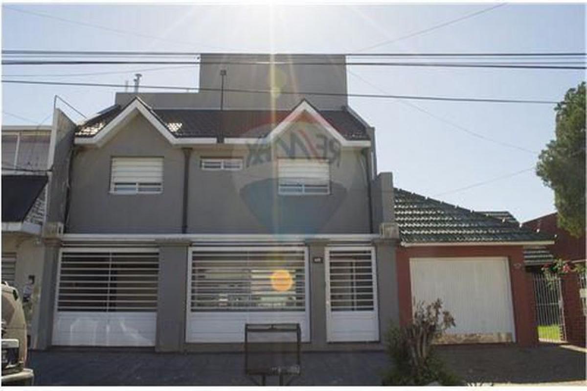 5 chambres Maison à Avellaneda, Argentina No. 52677