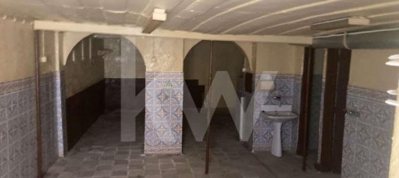 237m² Building in Setubal, Portugal No. 63783 3