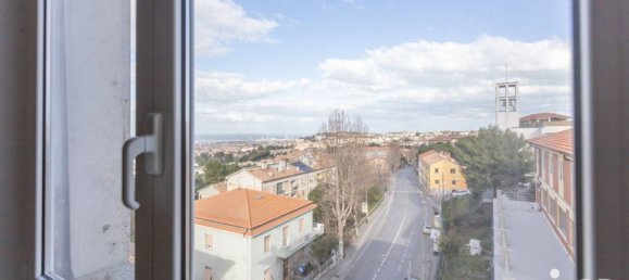 Квартира с 3 спальнями в Анкона, Италия № 80295 11