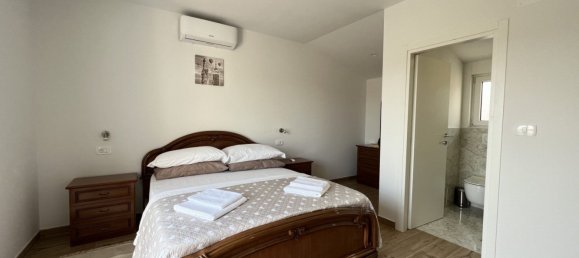 3 bedrooms House in Novigrad, Croatia No. 201 27