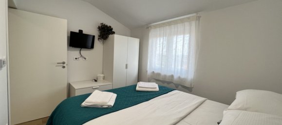 3 bedrooms House in Novigrad, Croatia No. 201 25