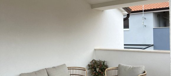 3 bedrooms House in Novigrad, Croatia No. 201 17