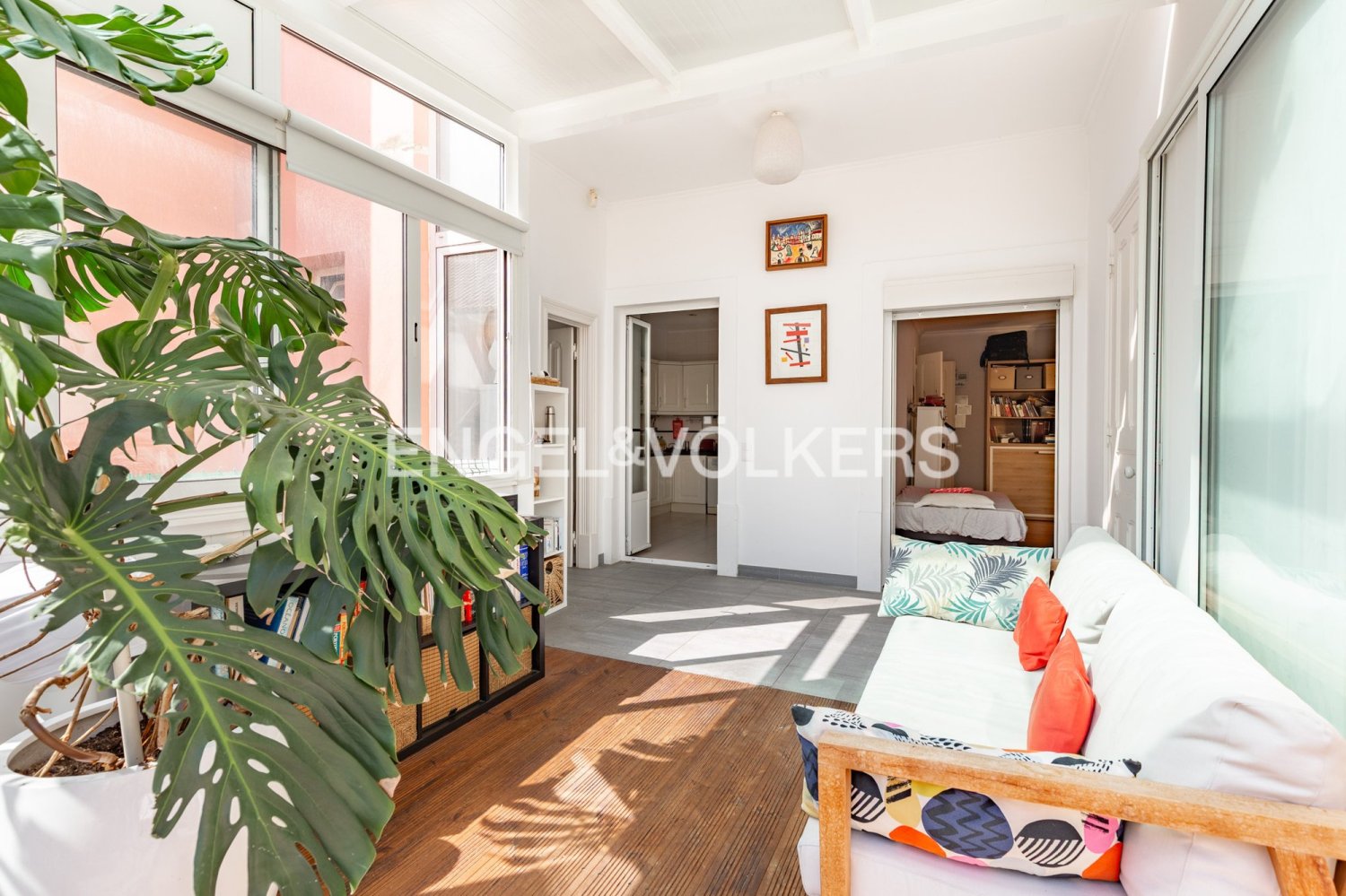 Apartamento de 2 dormitorios en Lisbon, Portugal No. 272741