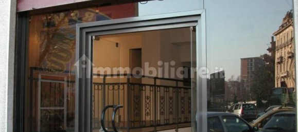 5 rooms Commercial property in Milan, Italy No. 337700 3